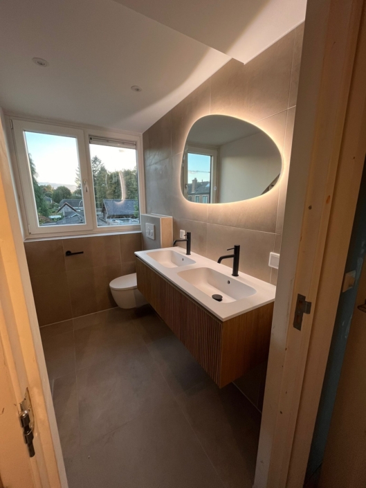 PHOTO-2024-10-03-20-23-08