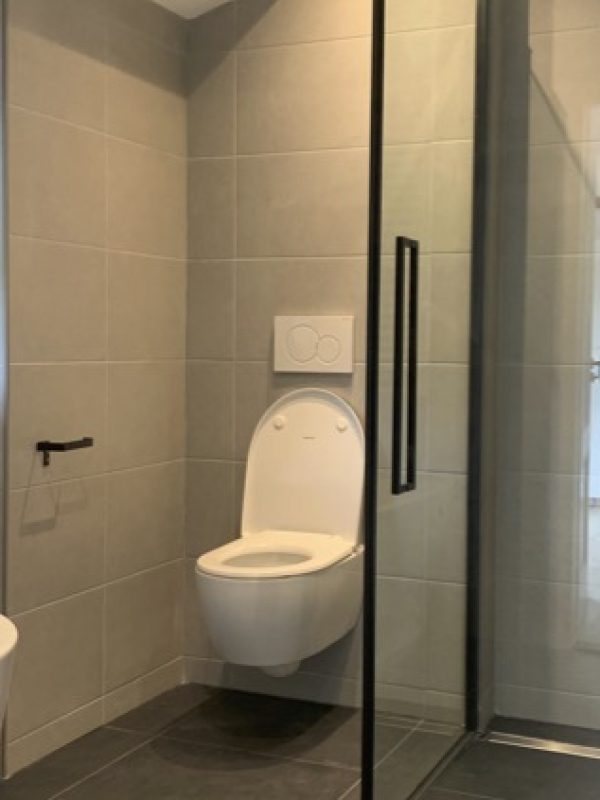 Woonboot badkamer